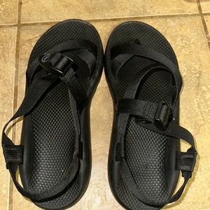 Mens black size 12 chacos